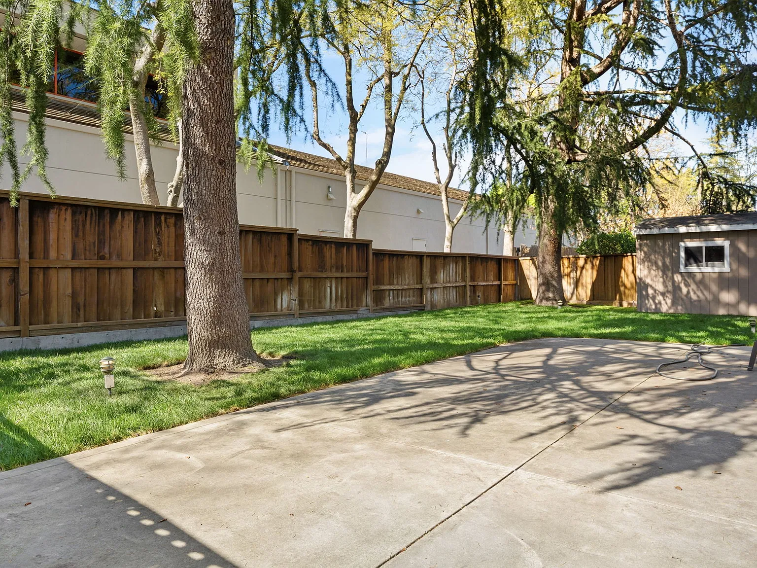 3 bed, 1198 sqft, $4,200 — Photo 3