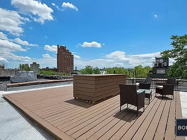 520 E 11th St #14 — Photo 8