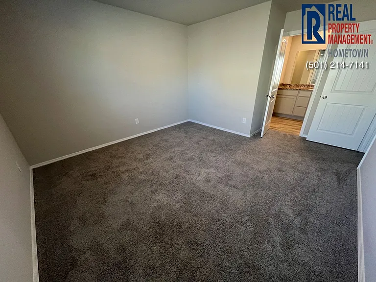 2248 Bentwood Dr — Photo 9