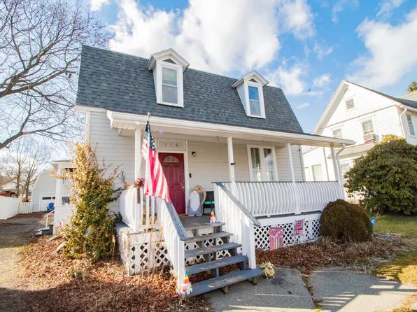 116 S Hopkins St, Sayre, PA 18840