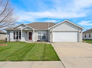 728 Seminole Ct, Raymore, MO 64083