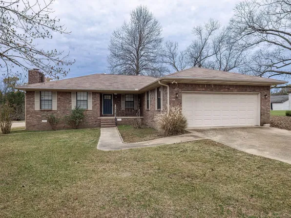 639 Unity Rd, Arkadelphia, AR 71923