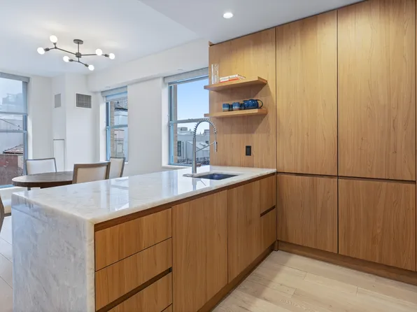 27 West 19th Street image 7 of 17