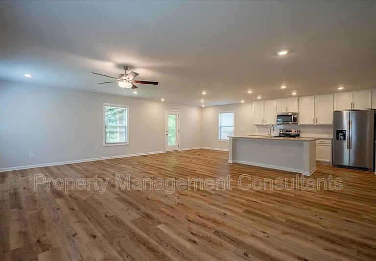 27982 Chalmers Cir — Photo 7