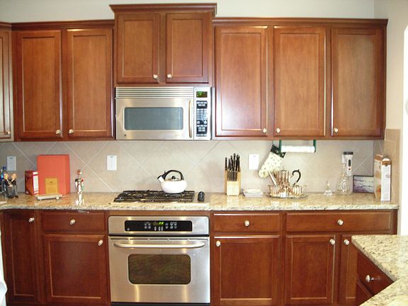 Kitchen, Cherry Cabnits, SS Appl., Marble Counters