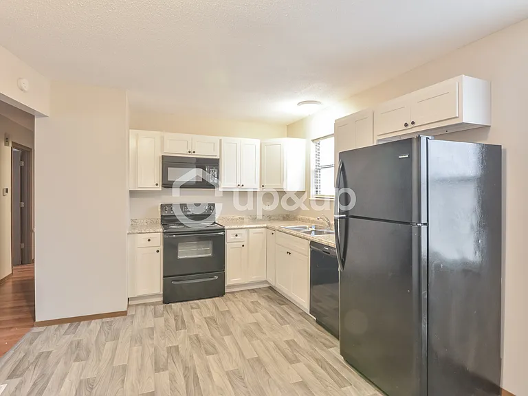 10563 Boylston Dr — Photo 4