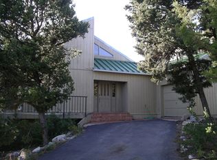 12 Fawn Rd, Cedar Crest, NM 87008
