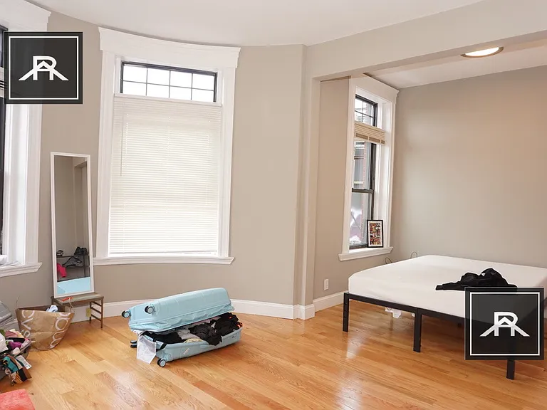 1916 Beacon St #2 — Photo 7