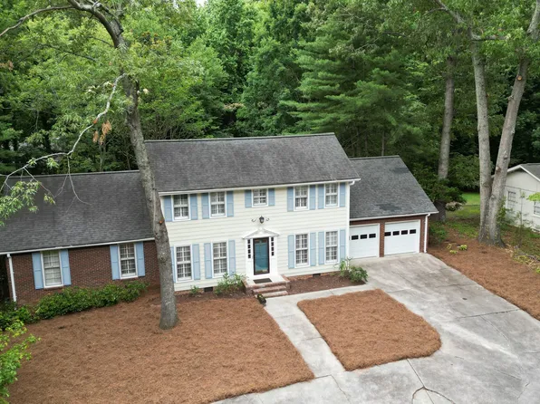 2218 Peeler Rd, Dunwoody, GA 30338