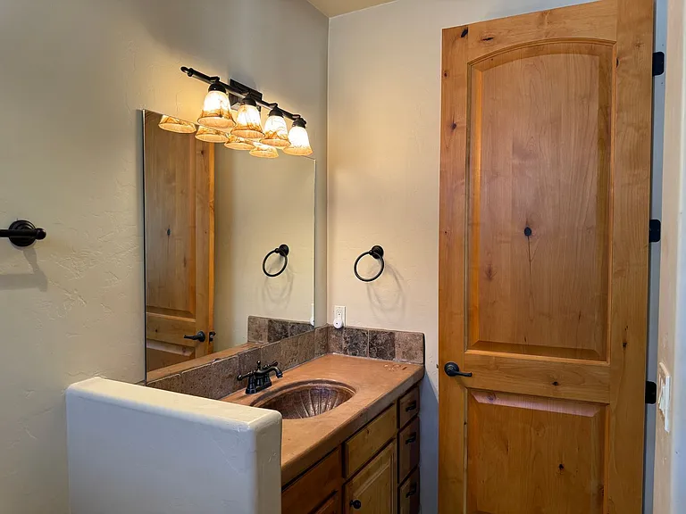 1717 N Baxter Dr — Photo 61