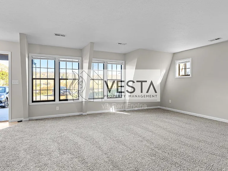 588 Ray Hill Rd #D — Photo 31