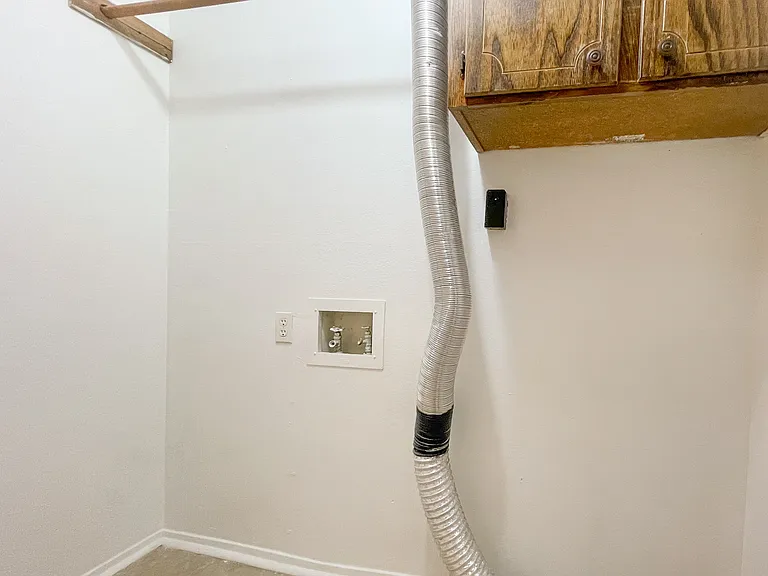 517 Karen Dr — Photo 21