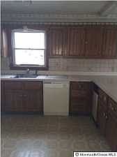 2nd image of 1132 Leonard Rd