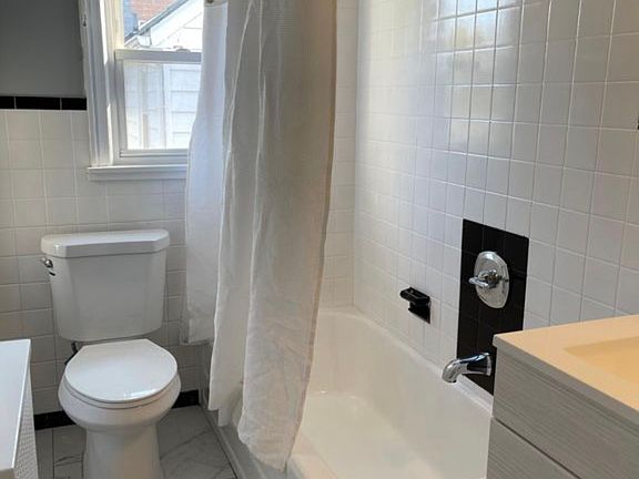 5th image of 40 Aqueduct Ave #2