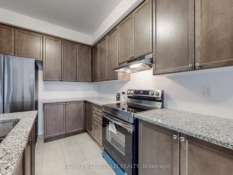 9 Caton Ln — Photo 20