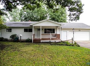 5944 Pickard Dr, Toledo, OH 43613