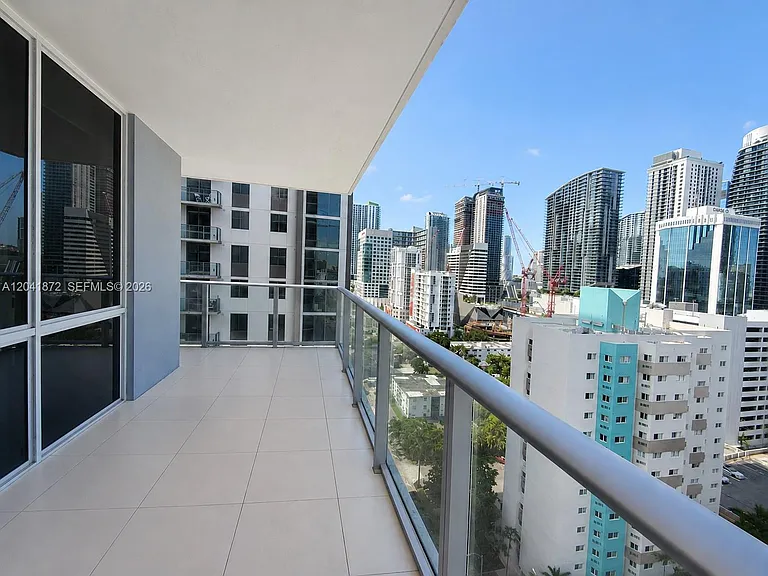 1010 SW 2nd Ave #1504 — Photo 10