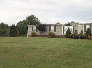 35 Woodview Ln, Martinsville, VA 24112