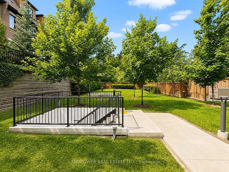 51 Winlock Park #30 — Photo 15