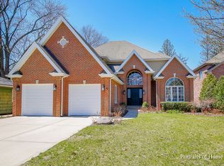 18 Gilbert Ave, Clarendon Hills, IL 60514