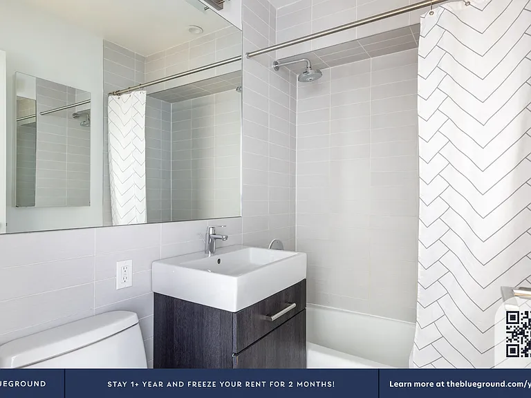 101 W 15th St #214 — Photo 11