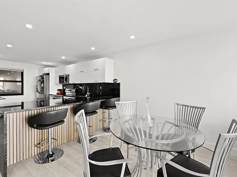 1401 N Riverside Dr #1104 — Photo 9