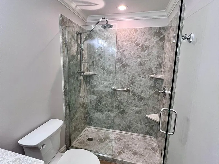 1040 Creekside #D — Photo 31