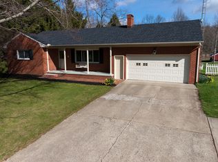 696 W Kochheiser Rd, Bellville, OH 44813