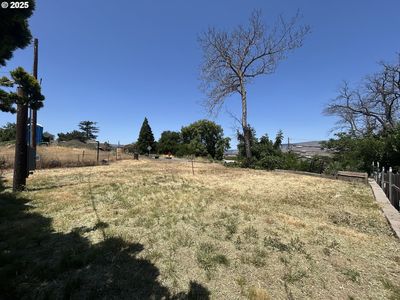 1916 E 9th St, The Dalles, OR, 97058