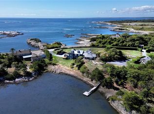 6 Prices Cove Ave, Newport, RI 02840