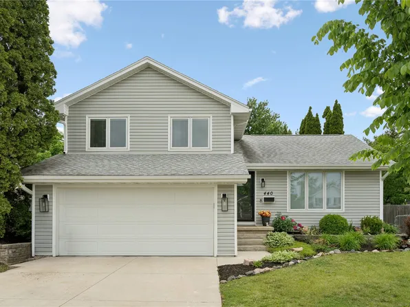 440 Peace Ave NW, Cedar Rapids, IA 52405