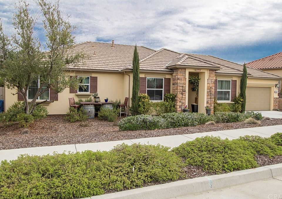 1st image of 2031 Vista Oaks Way