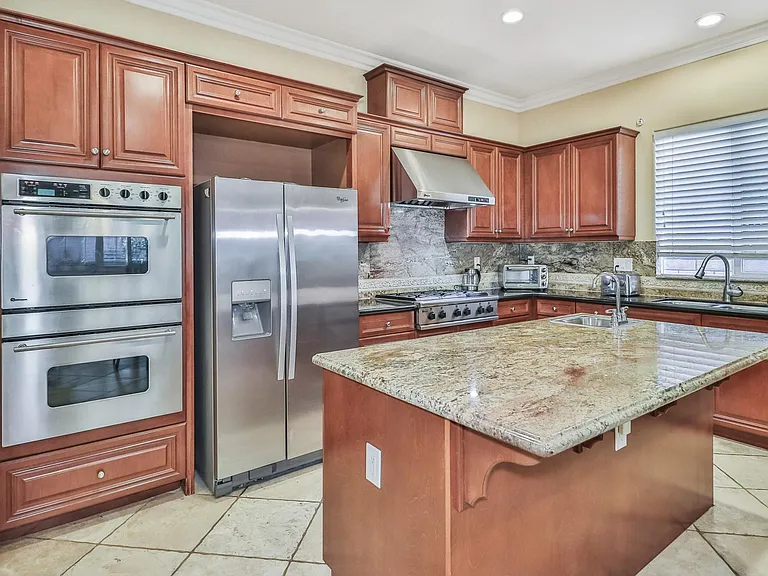 30428 Caspian Ct — Photo 9