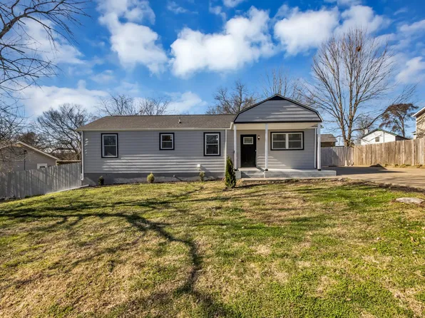 110 Cedar Ridge Dr, La Vergne, TN 37086