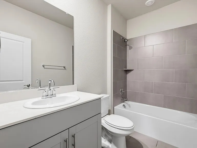 1213 Birchwood Ln — Photo 31