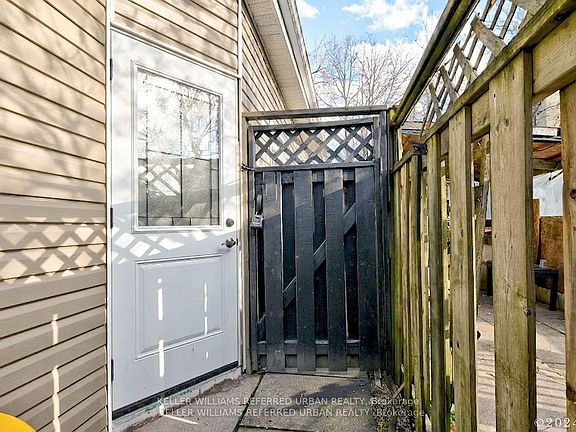2nd image of 2039 Davenport Rd Unit A