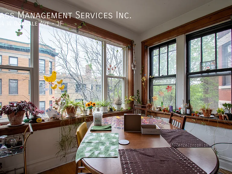644 W Oakdale Ave #3F — Photo 7