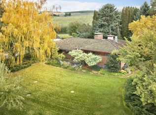 60 Riggins Rd, Wapato, WA 98951