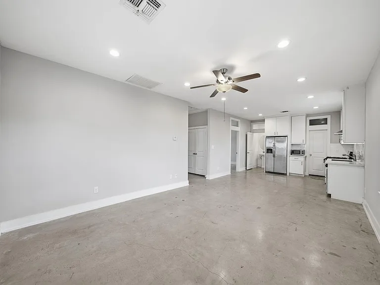 603 Edgewood St #B — Photo 3