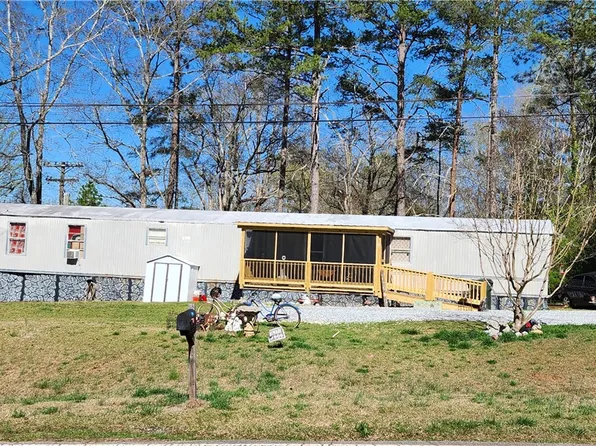 326 Doyle St, Westminster, SC 29693