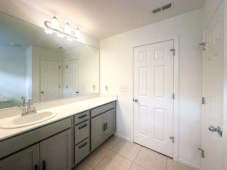 17430 Pacific Peak Cir — Photo 51