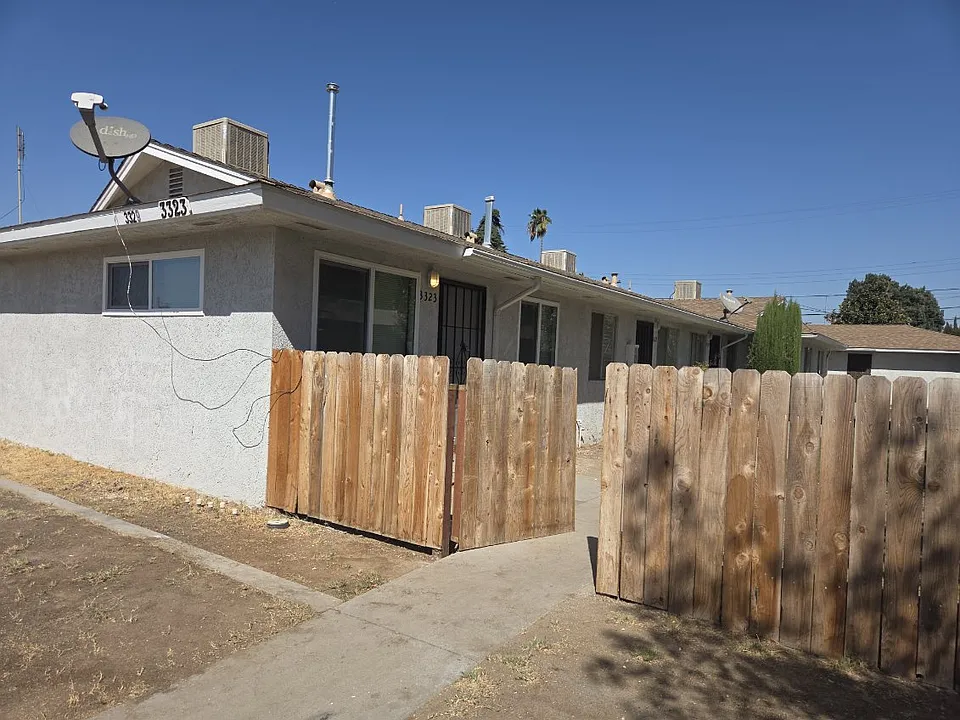3323 E Normal Ave #3323
