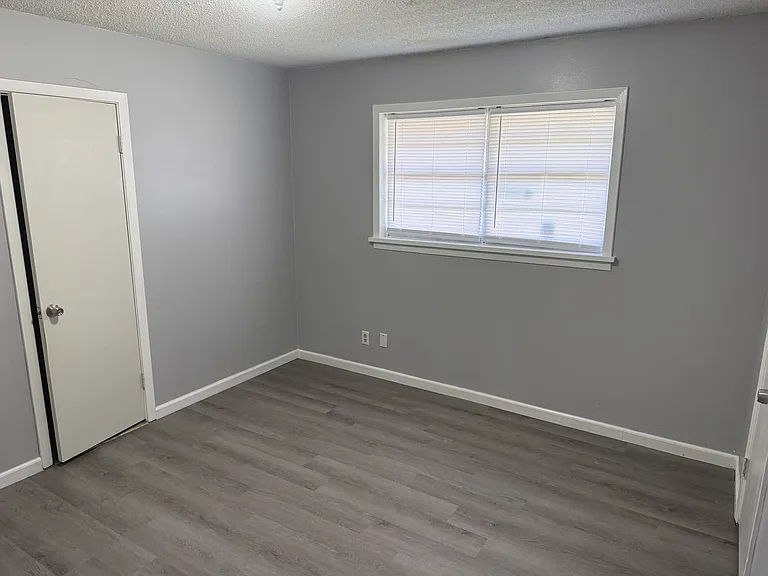 2806 Breville St — Photo 7
