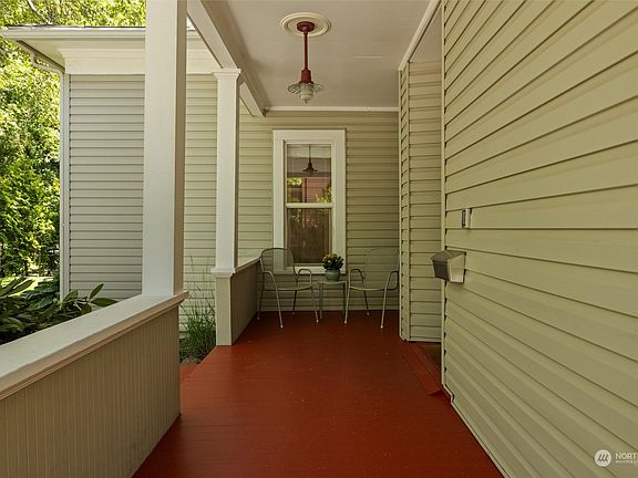 4th image of 716 Catherine Street