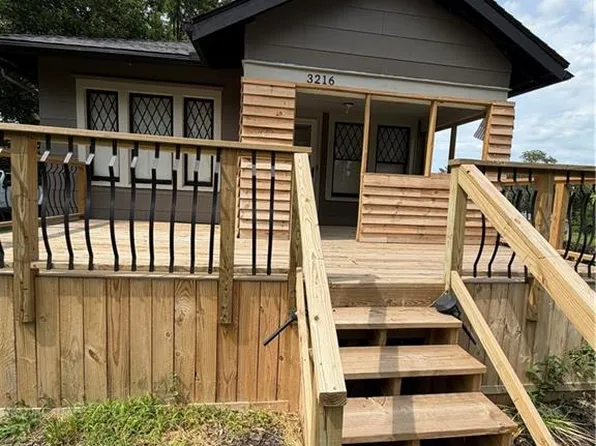 3216 E 21st St, Kansas City, MO 64127