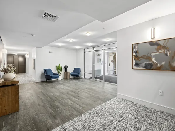 Linea Cambridge Apartments