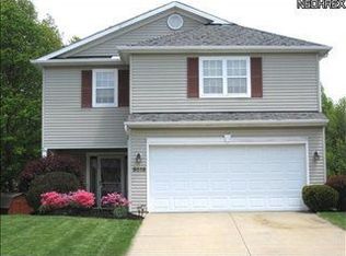 9519 Cyprus Ln, Olmsted Falls, OH