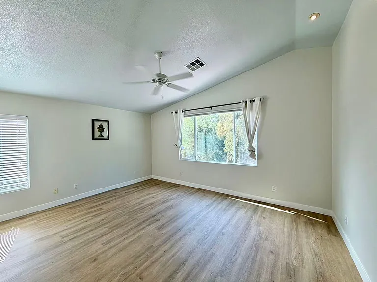 11008 Rusty Ray Dr — Photo 8