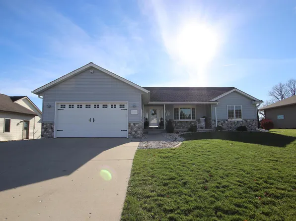 415 Oak St, Campbellsport, WI 53010