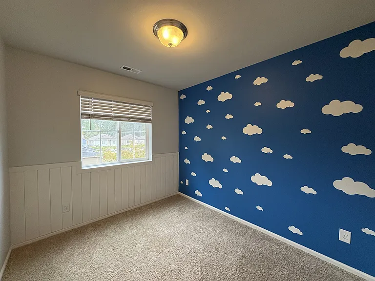 325 Watercress St — Photo 7